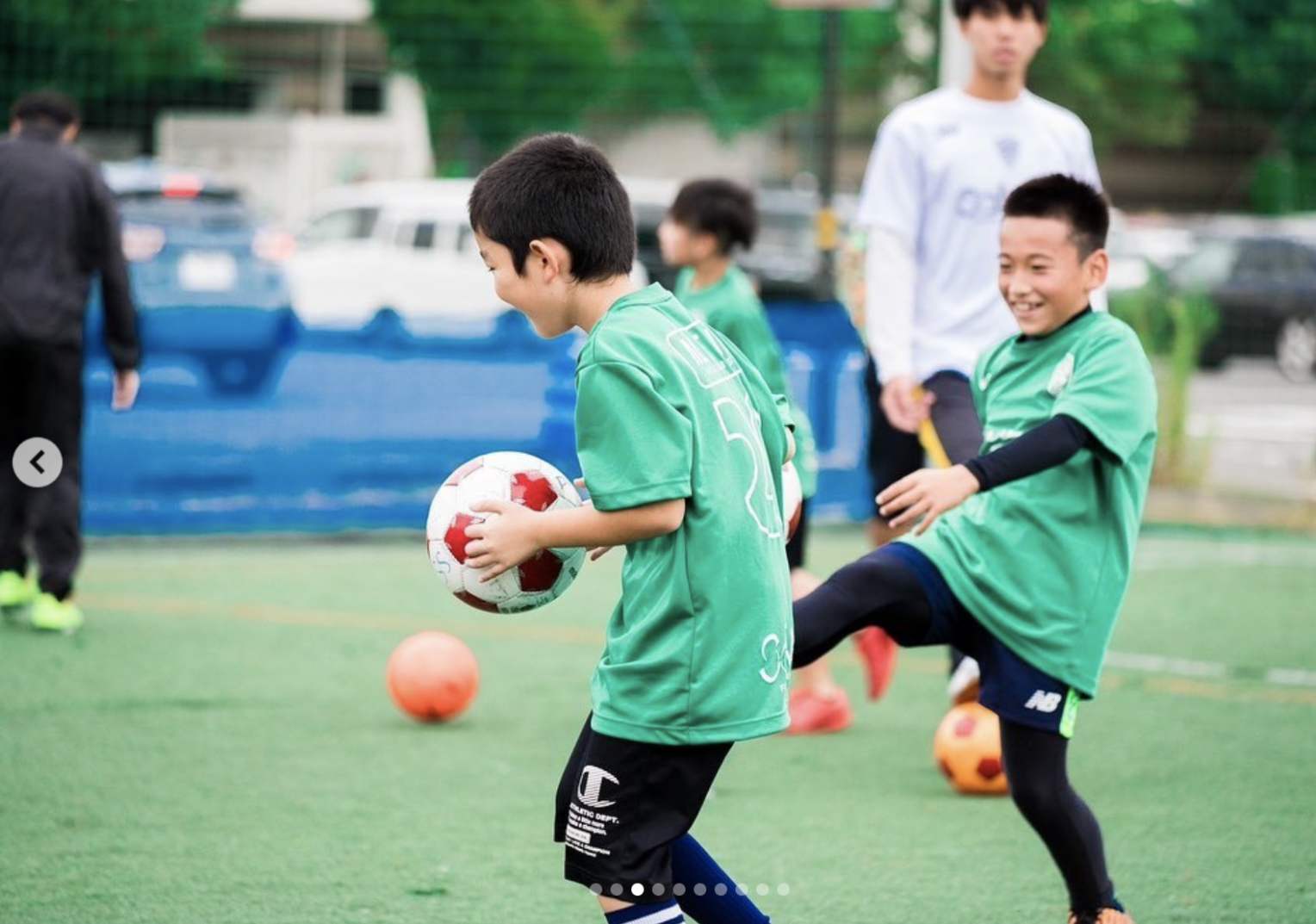 毎週水曜・金曜サッカーキッズスクール生徒募集★サルンボフットサル