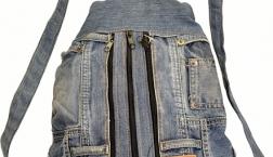 デニム　リメイクリュック特\1500！！水曜限定価格　