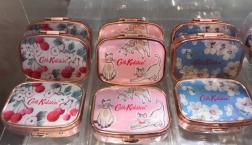 キャスキットソン☆可愛いローズゴールドのコンパクトに入ったミラー付きリップバーム!!プレゼントに最適セルレでお得～♪