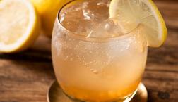 ＼ 瀬戸内レモンを使った はちみつレモン茶✨／