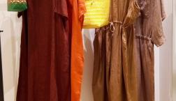 リネンのワンピースとオールインワン入荷しました