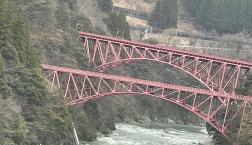 ２０２４年　暑さをしのぐ！空間には絵画ウェーヴ！