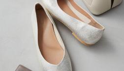 【新作商品入荷】ウィメンズ　らくっション撥水フィットパンプス