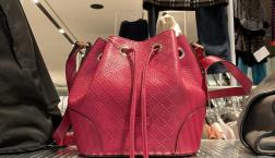 【ブランドバッグ】GUCCIのピンクレザーバッグ