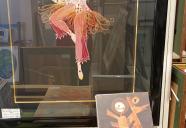 マネシルクスクリーン版画　あなたも幸せの中！