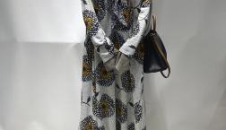 大きいお花柄のワンピースが入荷しました♪