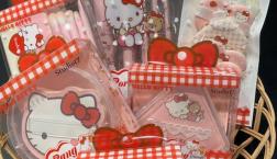 ★LOCUST★HELLO KITTY×Studio17 メイクツール入荷しました!!
